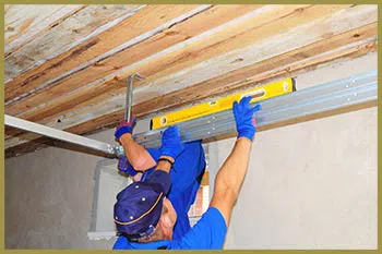 Security Garage Door Repair Service White Lake, MI 248-486-1670 - serv-sid-installation-gr-33m